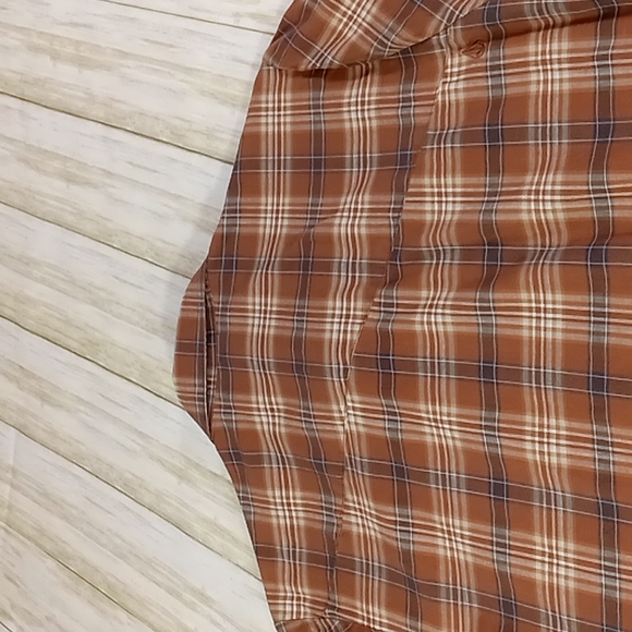 Volcom Modern Fit Button Up Plaid Shirt Men's Size L - Picture 2 of 14